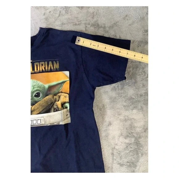 Star Wars The Mandalorian Grogu Baby Yoda Navy T-Shirt Men's M - Picture 5 of 7
